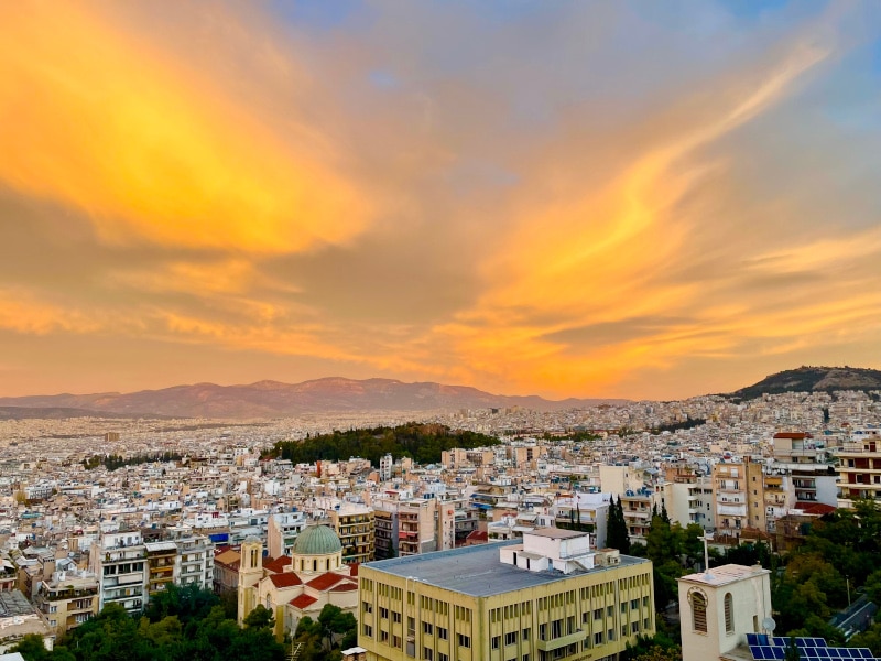 THE DYNAMIC OF THE GREEK PROPERTY MARKET REMAINS HIGH -